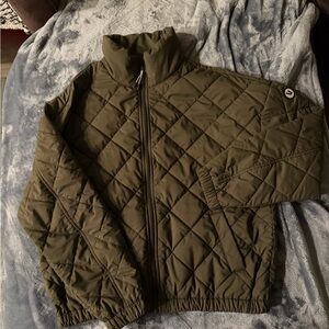 Vuori bomber jacket. Size medium. Olive Green Quilted. No longer made. Like new